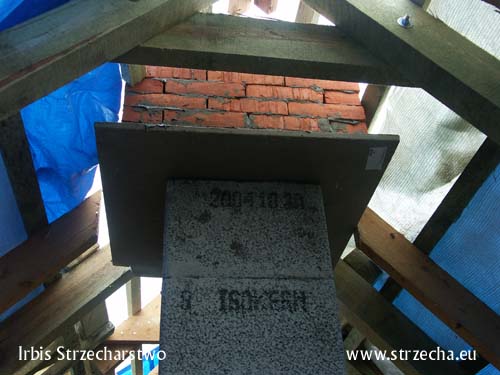 Safe passage of the chimney through the cover, based on a construction board - 2.5 cm thick