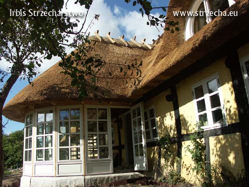 Additional winter garden with thatched roofs - made by Irbis Thatching