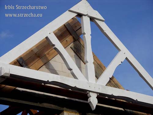 Irbis Thatching: decorative wooden structure of the top set of the rafters