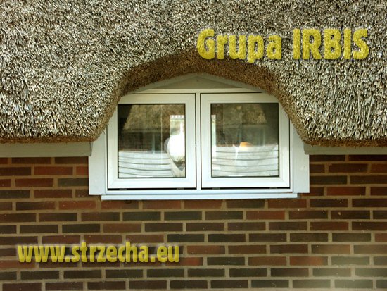 Thatching & Rethatching Service - IRBIS Strzecharstwo - trzcinowa strzecha na domku całosezonowym realizowanym w Danii!